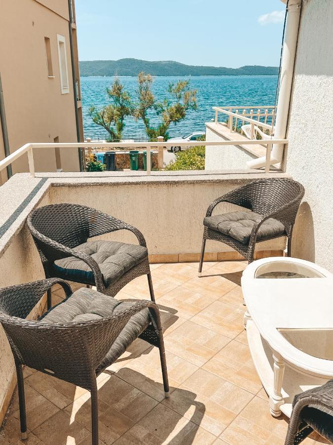Luxury Beach Apartment W Sunset Sea Views Sibenik Exterior photo